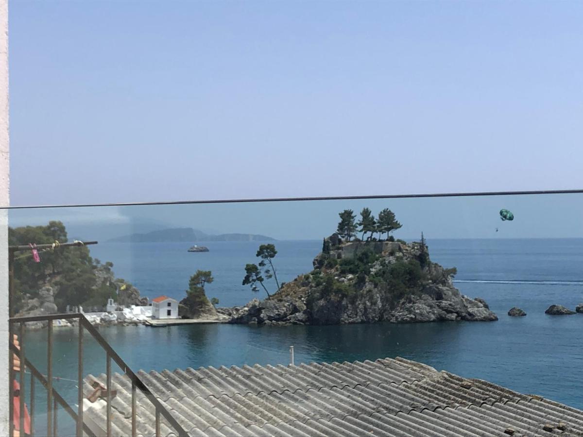Appartement Blaue Welle Haus à Parga Extérieur photo