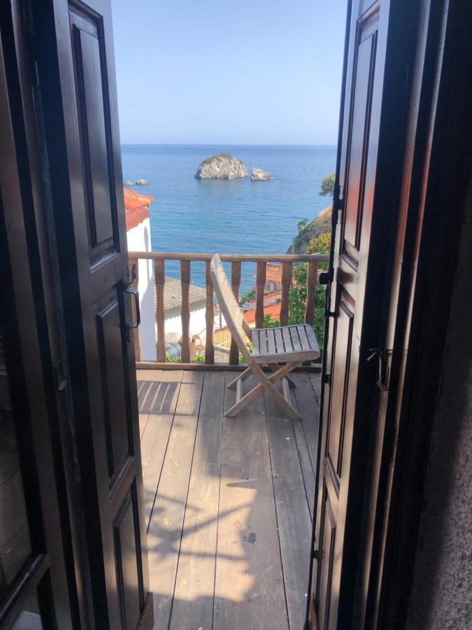 Appartement Blaue Welle Haus à Parga Extérieur photo